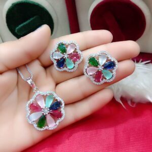 Flower Design Pendant Necklaces Set